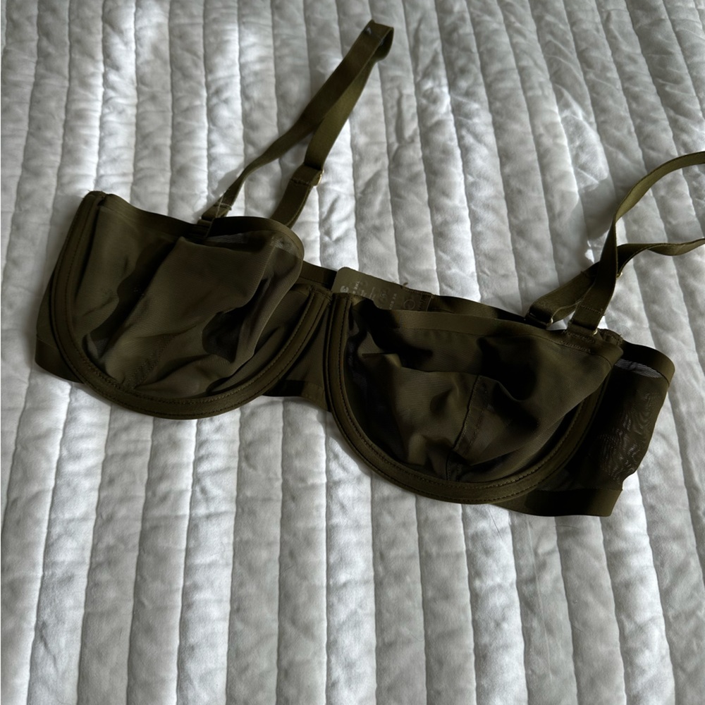 34D Balconette bra CUUP